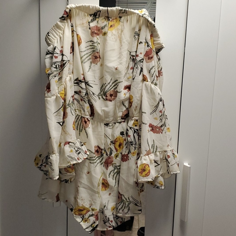 Jumper - Picture 2 of 2